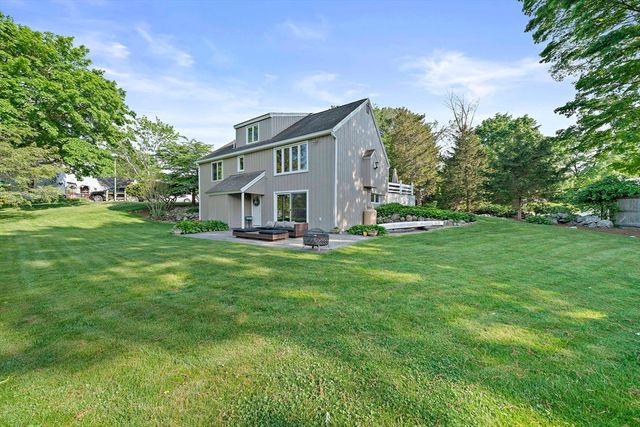 47 Candia St, Weymouth, MA 02189