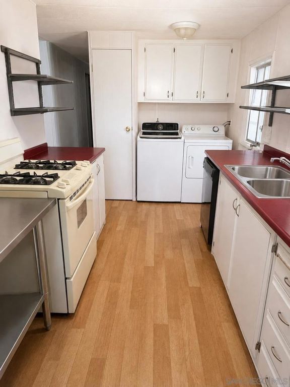 1600 E VISTA WAY 130, Vista, CA 92084 — photo 2