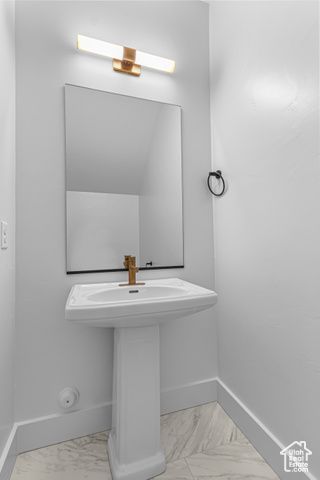 225 W 2975 S, Nibley, UT 84321