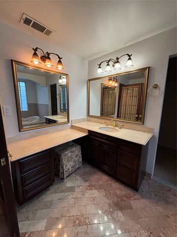 1216 Los Altos Lane, Duncanville, TX 75116