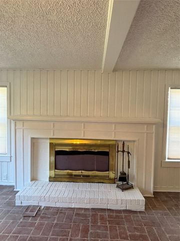1216 Los Altos Lane, Duncanville, TX 75116