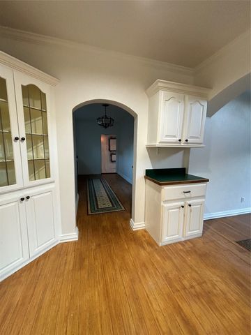 1216 Los Altos Lane, Duncanville, TX 75116