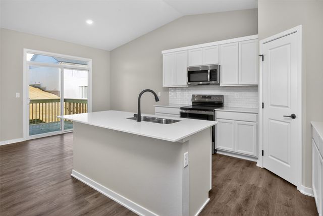 9461 Emilia Lane, West Des Moines, IA 50266