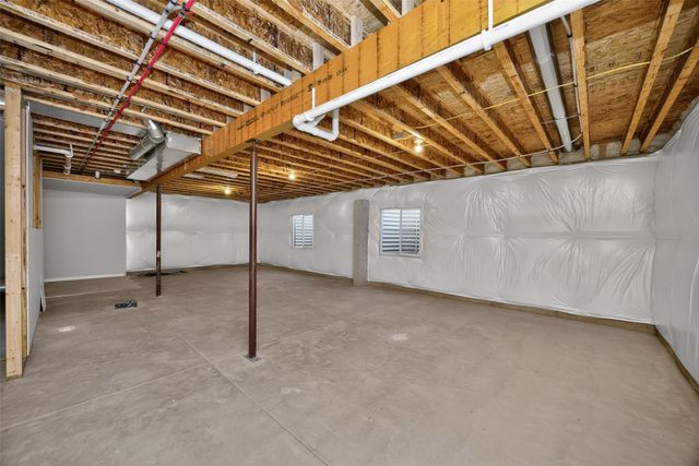 9461 Emilia Lane, West Des Moines, IA 50266