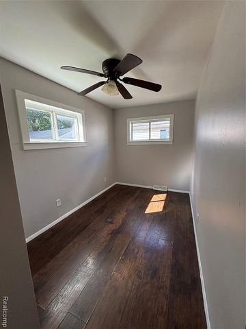 2836 Thom Street, Flint, MI 48506