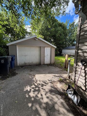 2836 Thom Street, Flint, MI 48506