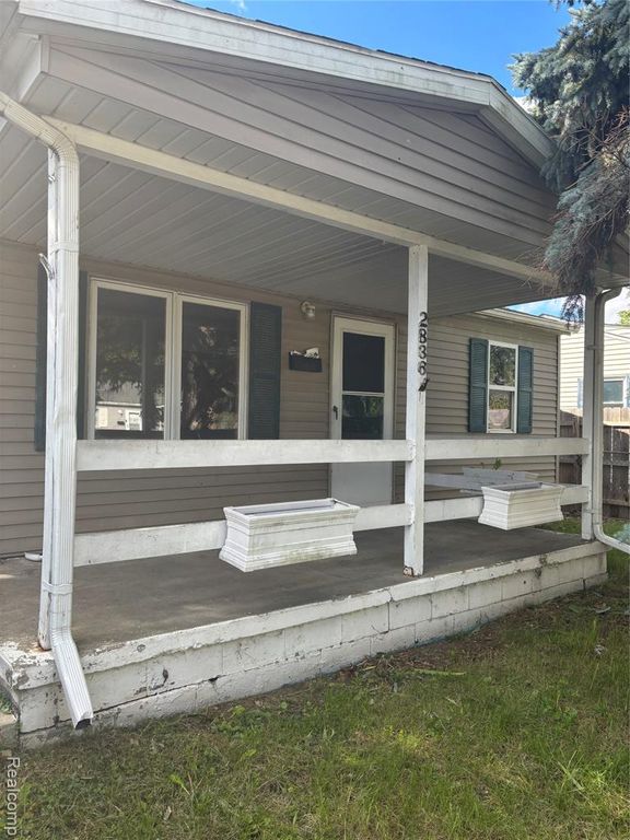 2836 Thom Street, Flint, MI 48506
