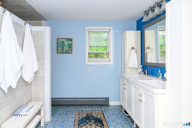 7 Silver Falls Road, East Lyme, CT 06333
