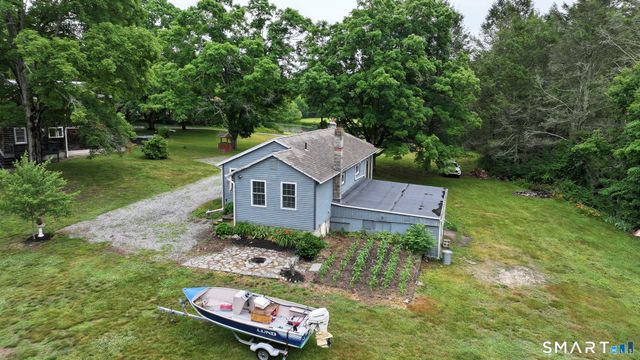 7 Silver Falls Road, East Lyme, CT 06333