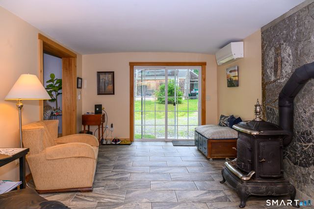 7 Silver Falls Road, East Lyme, CT 06333