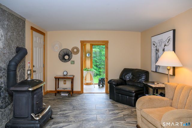 7 Silver Falls Road, East Lyme, CT 06333