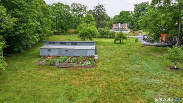 7 Silver Falls Road, East Lyme, CT 06333