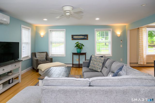 7 Silver Falls Road, East Lyme, CT 06333