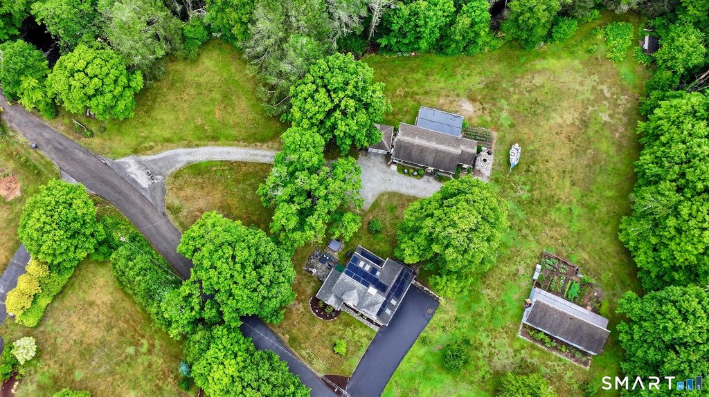 7 Silver Falls Road, East Lyme, CT 06333