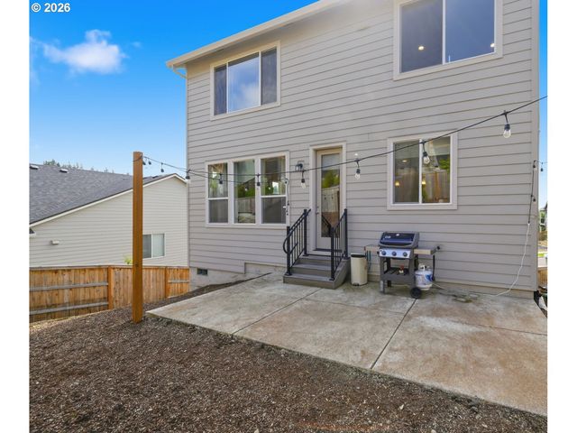 2757 ROCKROSE Ln, Eugene, OR 97403