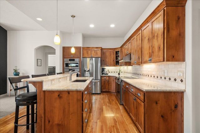 11113 E Gertrude Dr, Spokane Valley, WA 99206