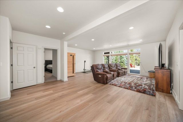 11113 E Gertrude Dr, Spokane Valley, WA 99206