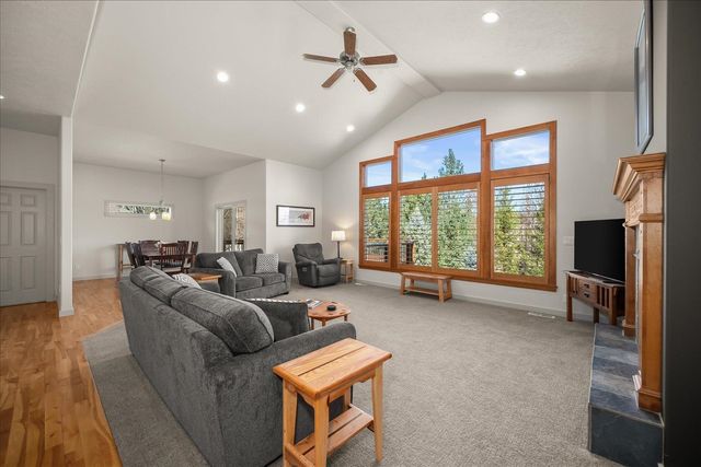 11113 E Gertrude Dr, Spokane Valley, WA 99206