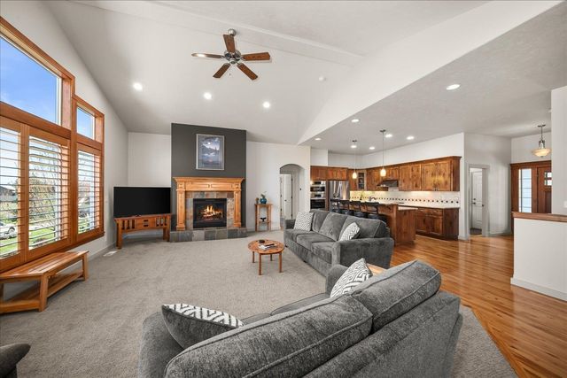 11113 E Gertrude Dr, Spokane Valley, WA 99206