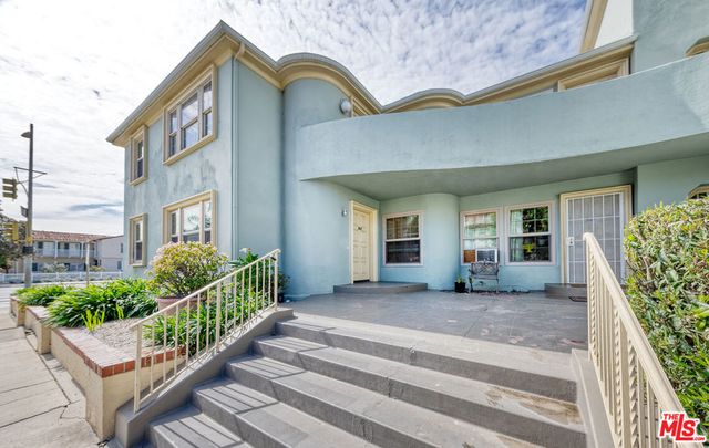 937 S Bedford Street, Los Angeles, CA 90035