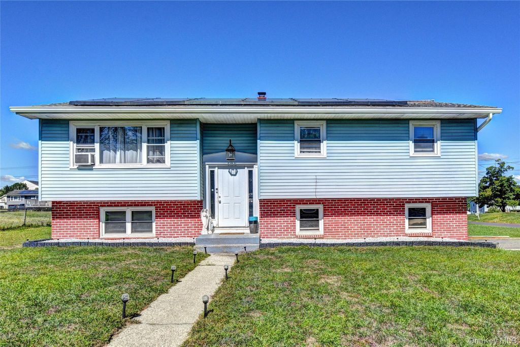 1 Polly Kay Drive, Middletown, NY 10940