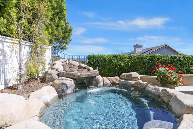 18 Whippoorwill, Trabuco Canyon, CA 92679