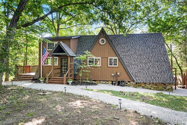411 Cervina Beach Drive, Innsbrook, MO 63390
