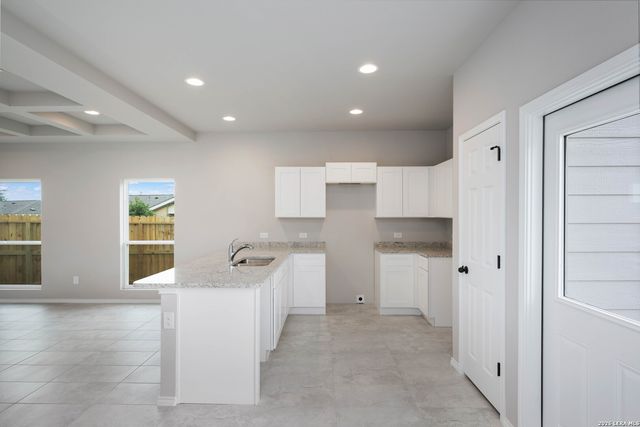 8611 Valentina Way Unit 101, San Antonio, TX 78245