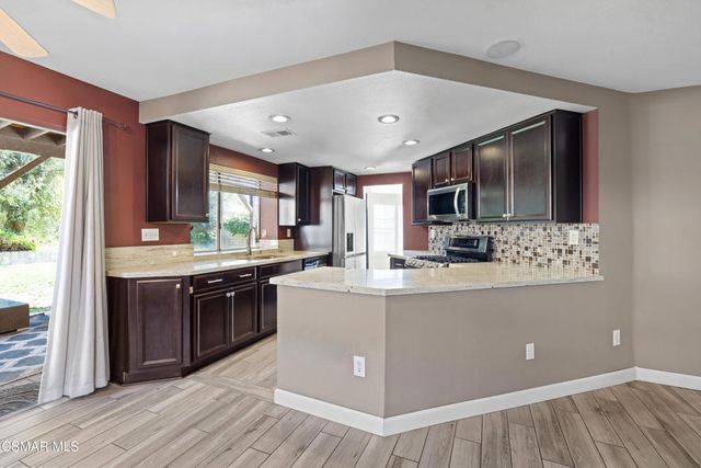 2528 Lowell Court, Simi Valley, CA 93065