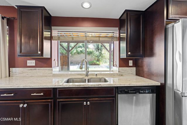 2528 Lowell Court, Simi Valley, CA 93065