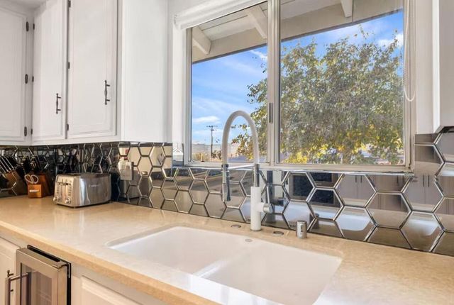 6451 Red Bluff Avenue, Yucca Valley, CA 92284