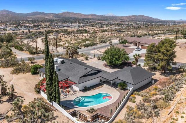 6451 Red Bluff Avenue, Yucca Valley, CA 92284