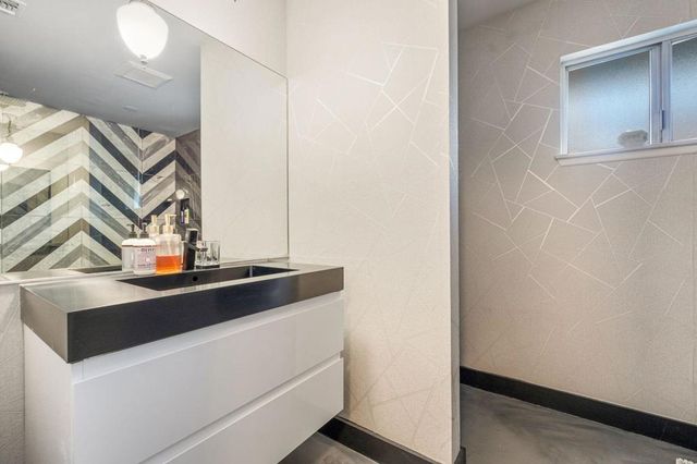 6451 Red Bluff Avenue, Yucca Valley, CA 92284