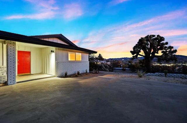 6451 Red Bluff Avenue, Yucca Valley, CA 92284