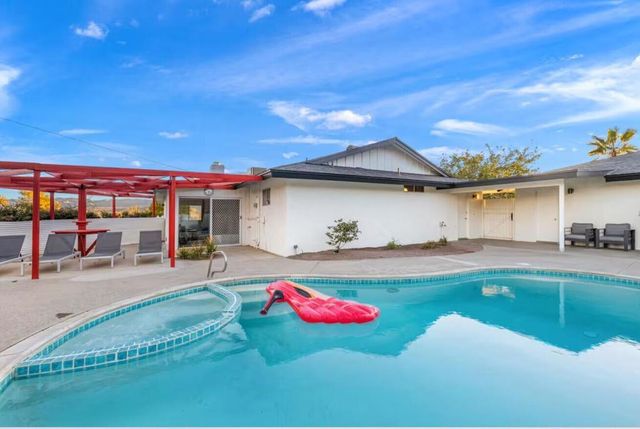 6451 Red Bluff Avenue, Yucca Valley, CA 92284