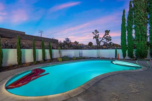 6451 Red Bluff Avenue, Yucca Valley, CA 92284