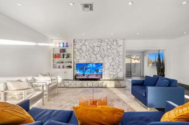 6451 Red Bluff Avenue, Yucca Valley, CA 92284