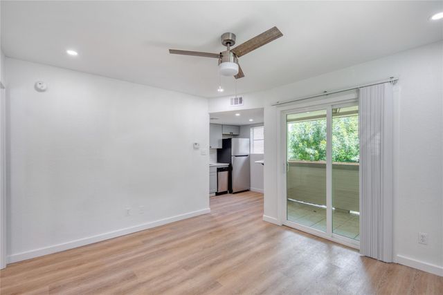 2500 Burleson RD 701, Austin, TX 78741