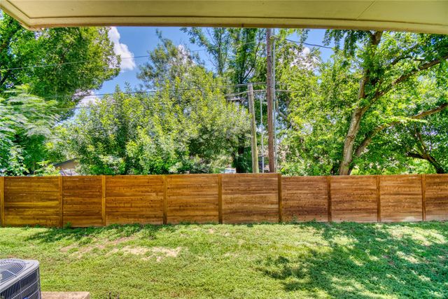 2500 Burleson RD 701, Austin, TX 78741