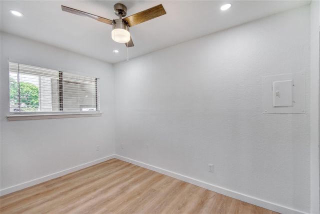 2500 Burleson RD 701, Austin, TX 78741