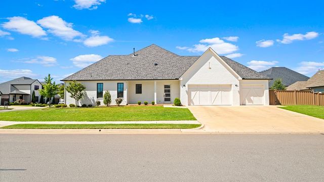 2900 Gold Finch Drive, Edmond, OK 73012