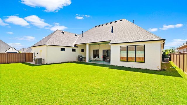 2900 Gold Finch Drive, Edmond, OK 73012