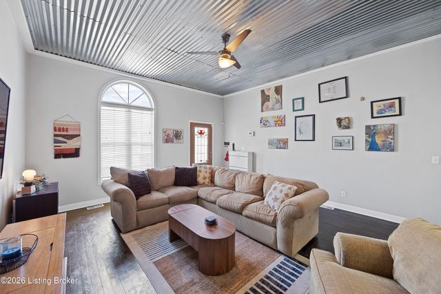 914 E St Catherine, Louisville, KY 40204