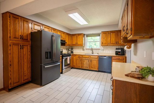 3240 N 100TH Street, Kansas City, KS 66109