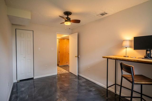 3240 N 100TH Street, Kansas City, KS 66109