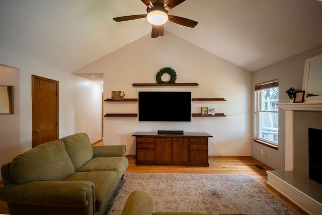 3240 N 100TH Street, Kansas City, KS 66109