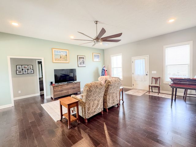 172 Hayden Drake Ln, Lafayette, TN 37083