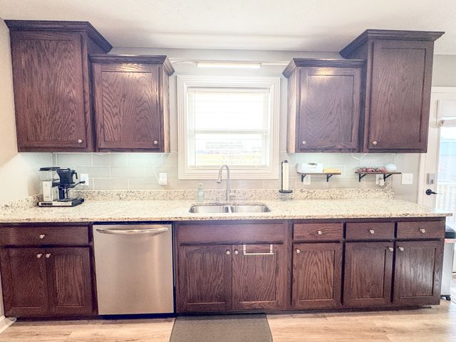 172 Hayden Drake Ln, Lafayette, TN 37083