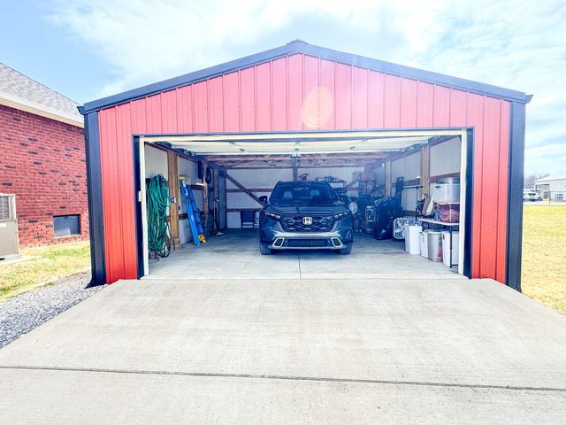 172 Hayden Drake Ln, Lafayette, TN 37083