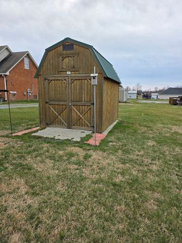 172 Hayden Drake Ln, Lafayette, TN 37083